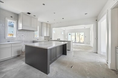 1131 E 7th 1/2 St, Houston, TX 77009 - photo 4