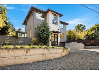 200 SW Carson St, Portland, OR 97219 - photo 3