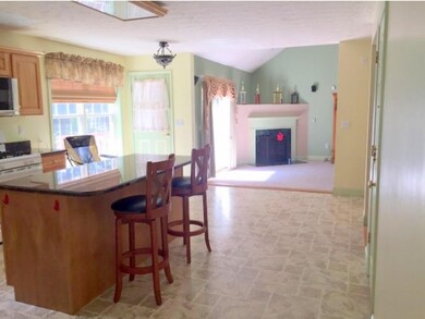 10 Wanda Ln, Nashua, NH 03062 - photo 5