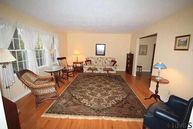 33 Brightonwood Rd, Glenmont, NY 12077 - photo 3