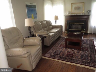 549 E Saxony Dr unit 549, Exton, PA 19341 - photo 7