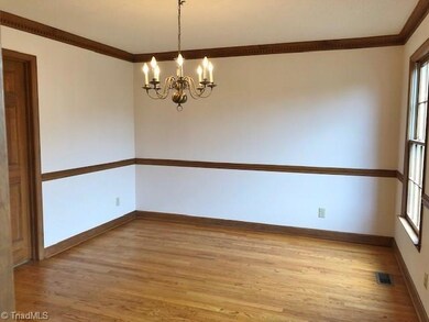 Formal Dining Room with Dental and Chair Rail Molding
