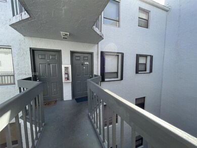 Presidential Golfview unit 3100, West Palm Beach, FL 33401 - photo 4