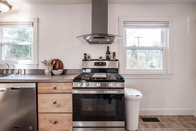 788 Highland Ave, South Portland, ME 04106 - photo 6