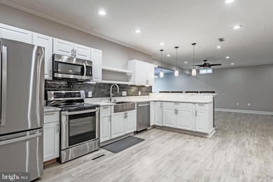 9221 Clementine Ct, Lorton, VA 22079 - photo 7