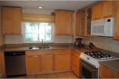 62 Waverley Oaks Rd, Waltham, MA 02452 - photo 3