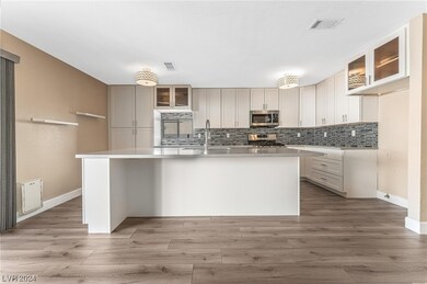 Fully upgraded kitchen with stainless steel applia