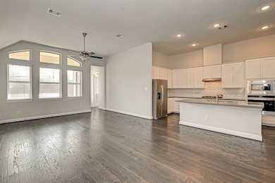 4994 Millican Dr, Pearland, TX 77584 - photo 4