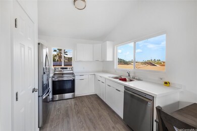 87-212 Holopono St unit B, Waianae, HI 96792 - photo 4