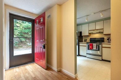 177 Winter St unit 8, Saugus, MA 01906 - photo 4