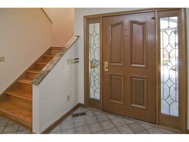 495 Columbia Place, Columbus, OH 43209 - photo 3