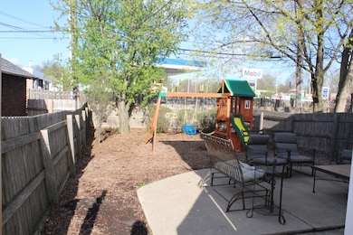 839 N Center St, Naperville, IL 60563 - photo 3