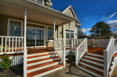 32-Deck-199 Burlington Path Rd.jpg