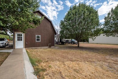 512 W Woodcreek Ct, Granbury, TX 76049 - photo 6