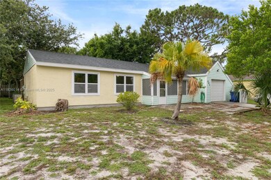 961 Schumann Dr, Sebastian, FL 32958 - photo 2