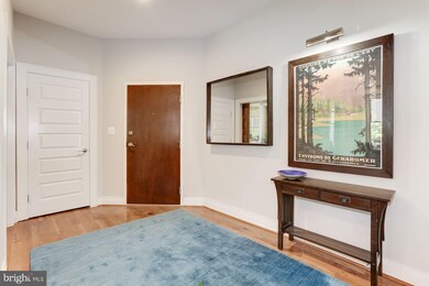 1811 Wyoming Ave NW unit 3, Washington, DC 20009 - photo 4