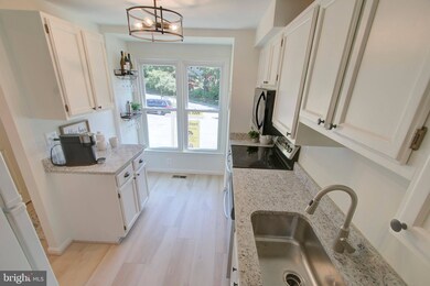 1656 Whisperhill Dr, Reston, VA 20194 - photo 5