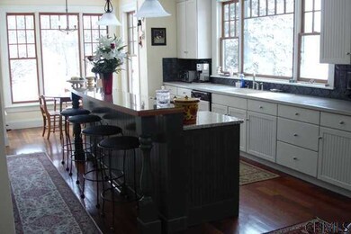 14 Denton Rd, Saratoga Springs, NY 12866 - photo 4