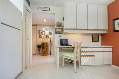7 Kitchen 1 - LR1_9013-Edit crop