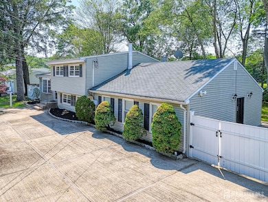 281 Cindy St, Old Bridge, NJ 08857 - photo 3