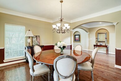 5102 W Jerad Dr, Houston, TX 77018 - photo 6