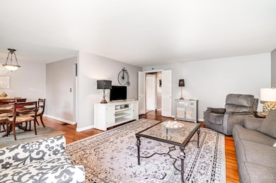 6687 Twinridge Ln, Cincinnati, OH 45224 - photo 3