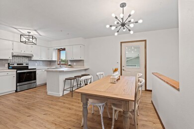 300 N Jefferson St, Grand View, IA 52752 - photo 7