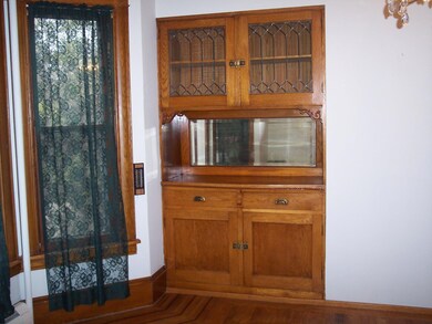 Built-in china cabinet<|><|>