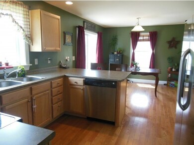 51 Bushey Rd, Fairfax, VT 05454 - photo 3