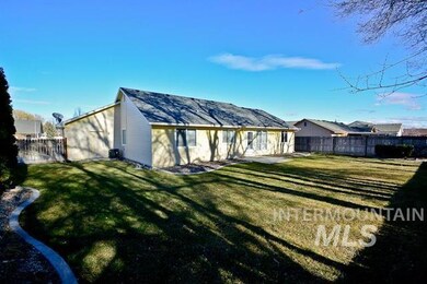 429 Autumn Dr, Nampa, ID 83686 - photo 4