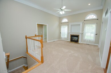 8622 Sanctuary Ln, Louisville, KY 40291 - photo 3