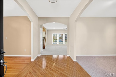 811 Wheaton Way, Saint Louis, MO 63141 - photo 4