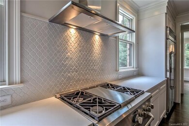 Gourmet kitchen with tons of storage -- a cook's d