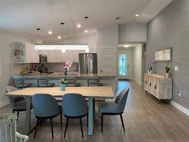 2933 Maiden Ln, Sarasota, FL 34231 - photo 3