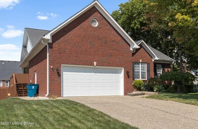8802 Fox Chase Place, Louisville, KY 40228 - photo 3