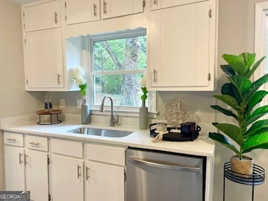 5058 Rock Springs Rd, Lithonia, GA 30038 - photo 6