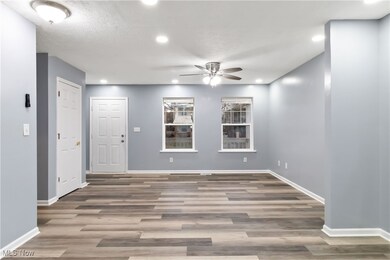 10313 Mount Auburn Ave, Cleveland, OH 44104 - photo 6