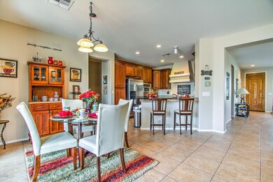 Eat-In Kitchen