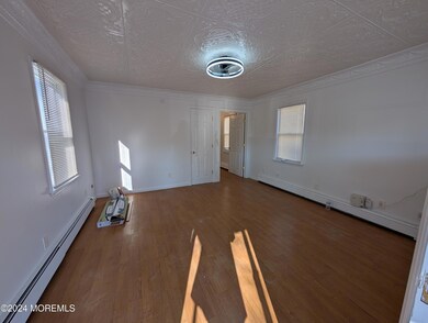 19 Locust St, Keansburg, NJ 07734 - photo 2
