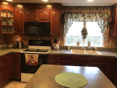 15 Longmeadow Rd, North Dartmouth, MA 02747 - photo 5