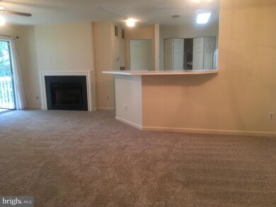 11005 Kinship Ct unit 203, Manassas, VA 20109 - photo 2