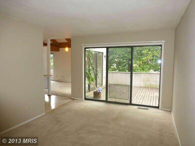 9323 Raintree Rd, Burke, VA 22015 - photo 6