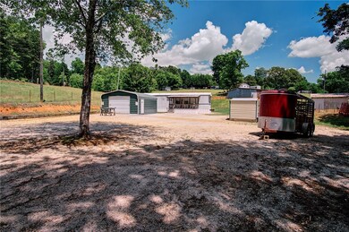 135 Keys Rd, Tamassee, SC 29686 - photo 3