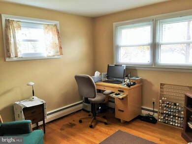 735 E Elm St, Palmyra, PA 17078 - photo 7