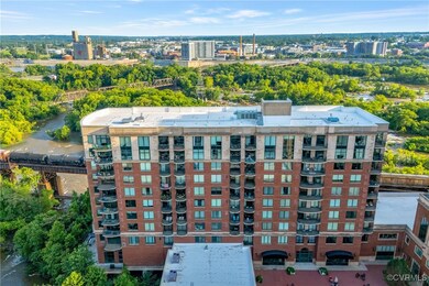 View of apartment building / complex featuring a v