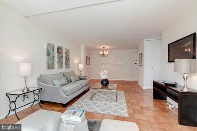 Dupont East Condominium unit 704, Washington, DC 20036 - photo 6