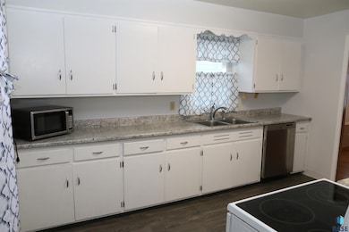 1905 S Western Ave, Sioux Falls, SD 57105 - photo 5