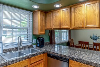 4195 Timber Ln, Des Moines, IA 50317 - photo 3