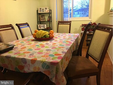 7607 Carissa Ln, Laurel, MD 20707 - photo 4