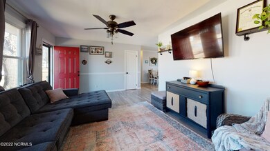 810 Edgewood Dr, Jacksonville, NC 28540 - photo 2